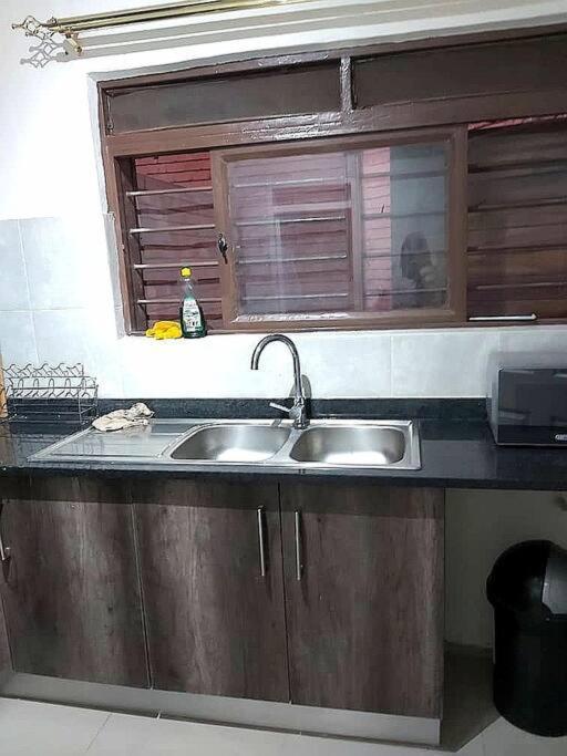 Spacious Zamtel Flat Lusaka Ngoại thất bức ảnh