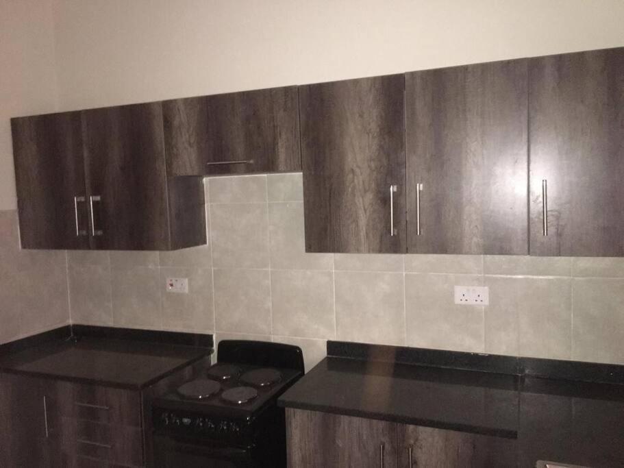 Spacious Zamtel Flat Lusaka Ngoại thất bức ảnh