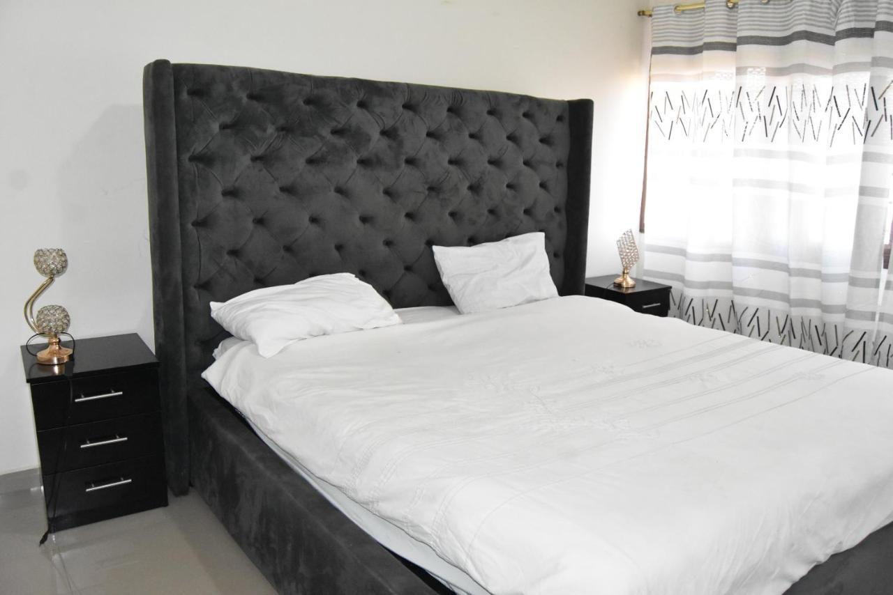 Spacious Zamtel Flat Lusaka Ngoại thất bức ảnh